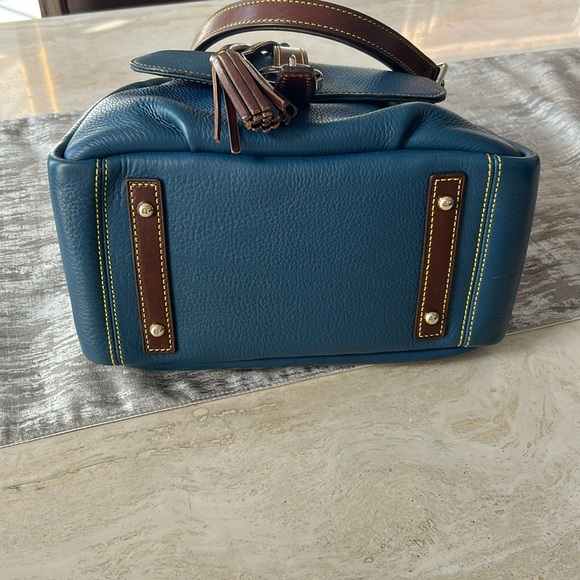 Dooney & Bourke Samba Drawstring bag - Picture 4 of 11